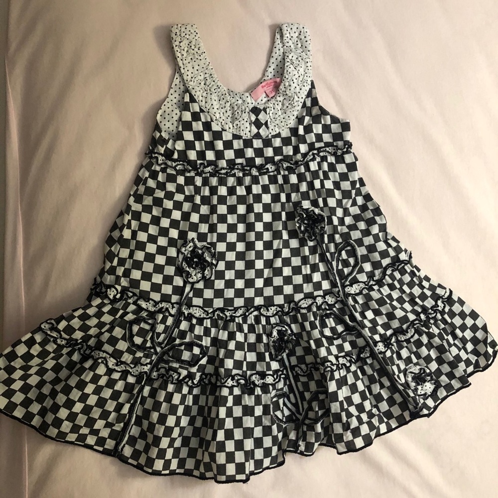 Girls dress